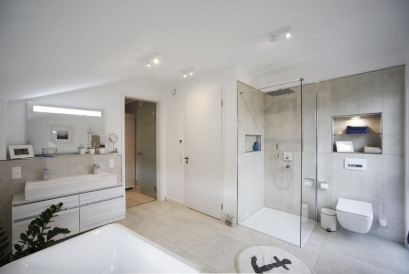 Grefrath Platz für heute. Komfort für morgen inkl. Grundstück in Grefrath! Haus kaufen